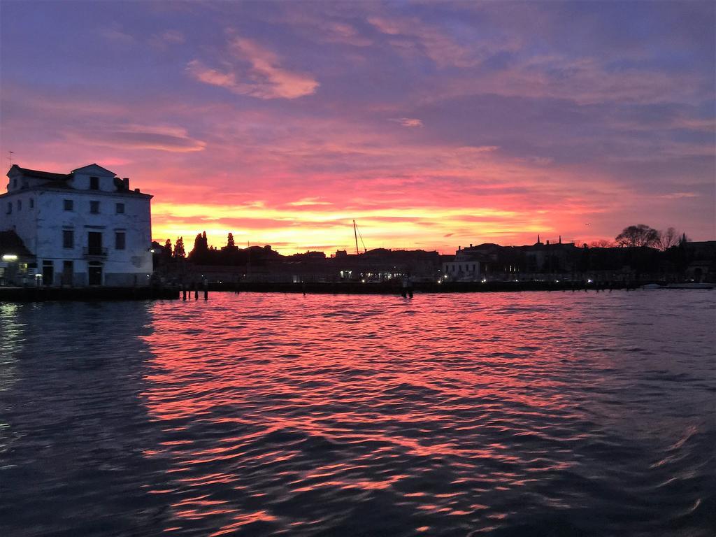 Harry'S Canal View Венеция Экстерьер фото